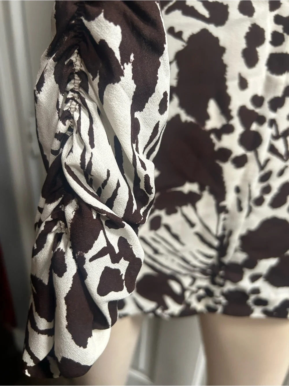 Tory Burch Silk Cream and Dark Brown Abstract Long-Sleeve Tunic Blouse Sz M